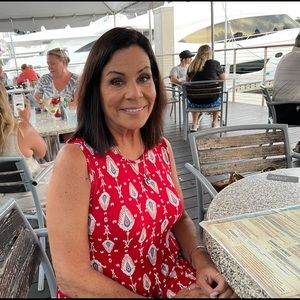 Meet your Posher, Jeanine